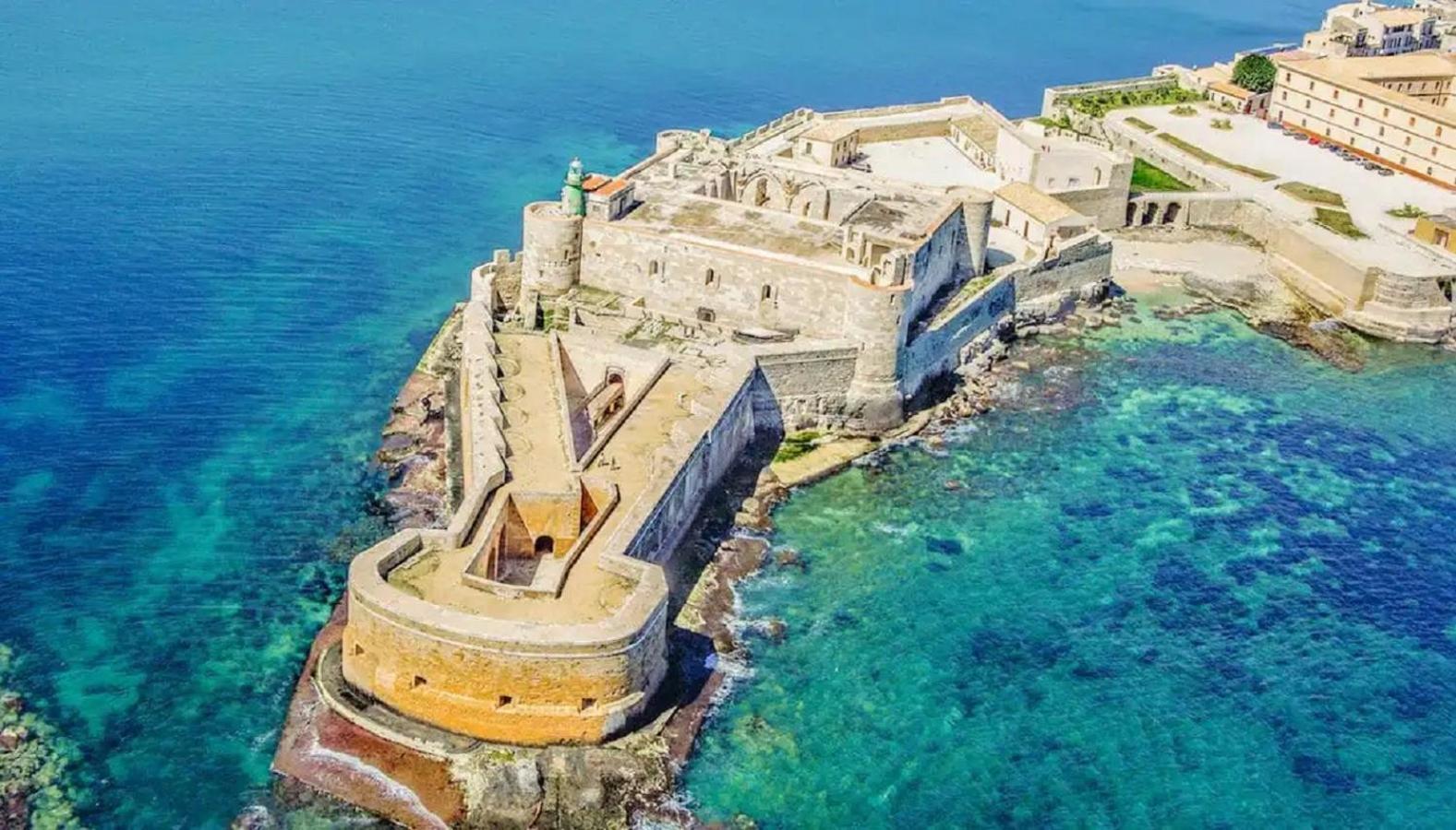 Independent Room Near Ortigia Island Syracuse Extérieur photo